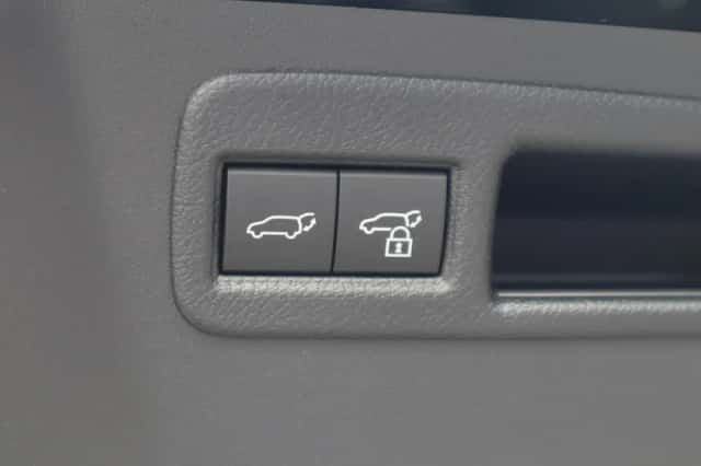 Toyota C hr (2026) thumbnail 15