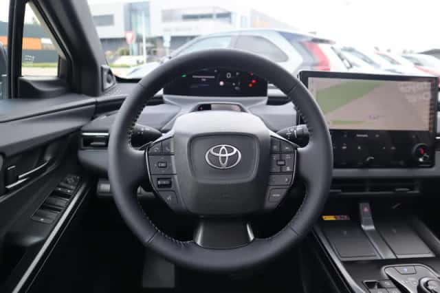 Toyota C hr (2026) thumbnail 28
