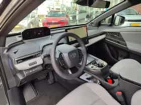 Toyota C hr (2026) thumbnail 4