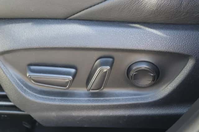 Toyota C hr (2021) thumbnail 31
