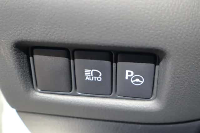 Toyota C hr (2021) thumbnail 33