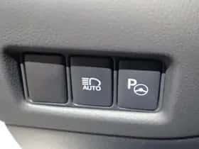 Toyota C hr (2021) thumbnail 33