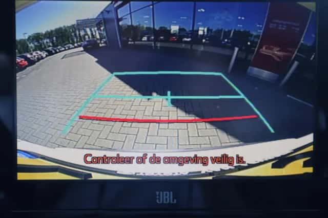 Toyota C hr (2021) thumbnail 49