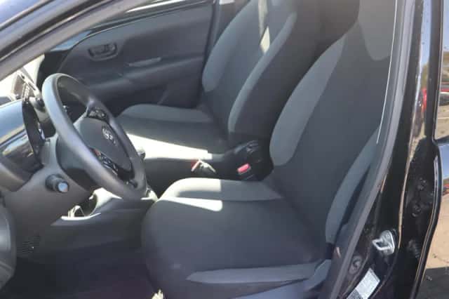 Toyota Aygo (2022) thumbnail 15