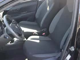 Toyota Aygo (2022) thumbnail 15