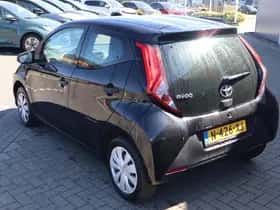 Toyota Aygo (2022) thumbnail 58