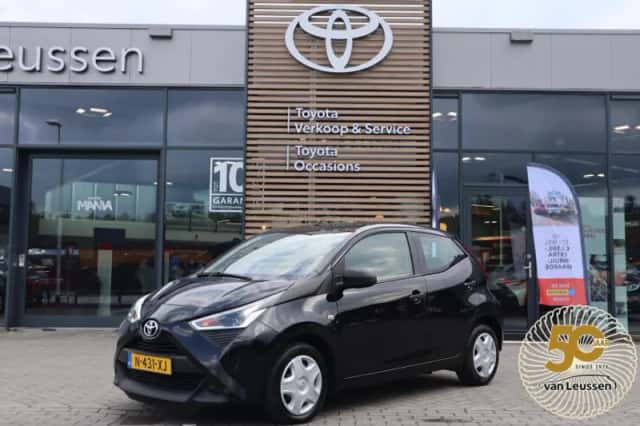 Toyota Aygo (2022) thumbnail 1