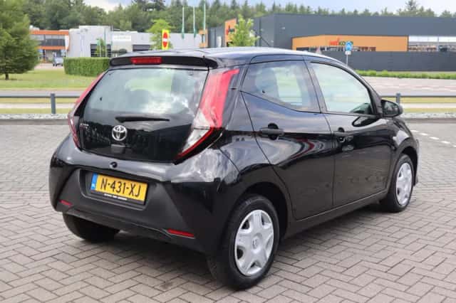 Toyota Aygo (2022) thumbnail 12