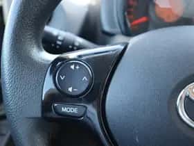 Toyota Aygo (2022) thumbnail 17