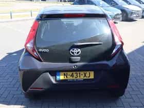 Toyota Aygo (2022) thumbnail 10