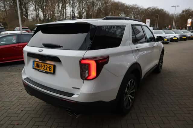 Ford Explorer (2024) thumbnail 15