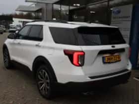 Ford Explorer (2024) thumbnail 3
