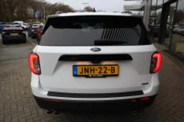 Ford Explorer (2024) thumbnail 4