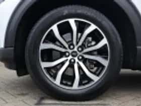 Ford Explorer (2024) thumbnail 74