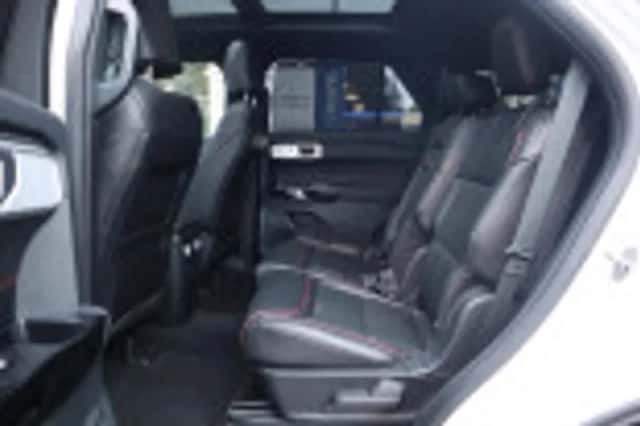 Ford Explorer (2024) thumbnail 77