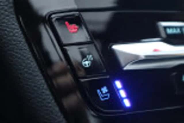 Ford Explorer (2024) thumbnail 96