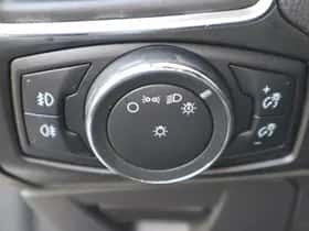 Ford Focus (2013) thumbnail 24