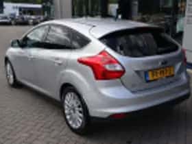 Ford Focus (2013) thumbnail 40