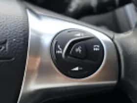 Ford Focus (2013) thumbnail 58