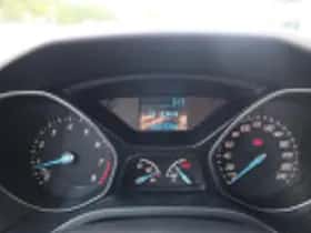 Ford Focus (2013) thumbnail 62