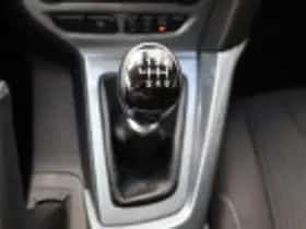 Ford Focus (2013) thumbnail 64