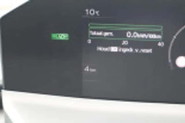 Toyota bZ4X (2026) thumbnail 69
