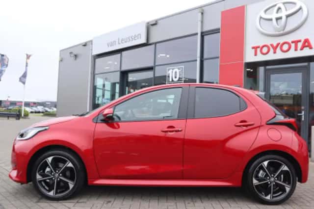 Toyota Yaris (2026) thumbnail 2