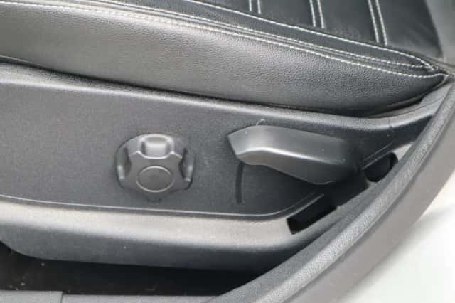 Ford EcoSport (2019) thumbnail 21