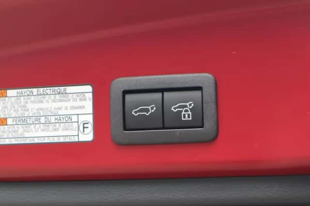 Toyota Corolla (2023) thumbnail 12