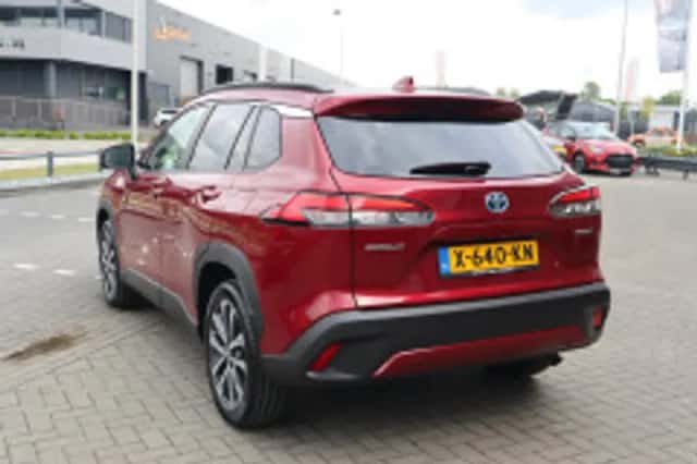 Toyota Corolla (2023) thumbnail 3