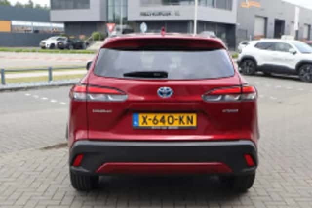 Toyota Corolla (2023) thumbnail 4