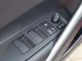 Toyota Corolla (2023) thumbnail 61