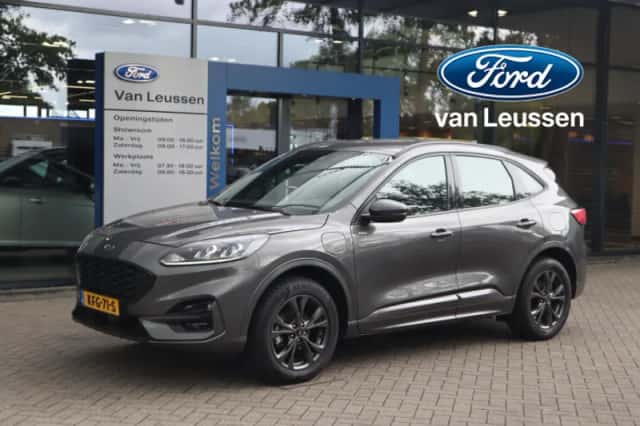 Ford Kuga (2021) thumbnail 1