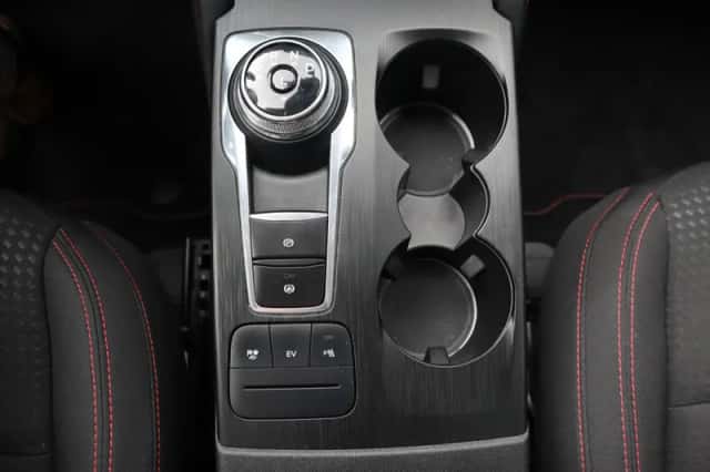 Ford Kuga (2021) thumbnail 38