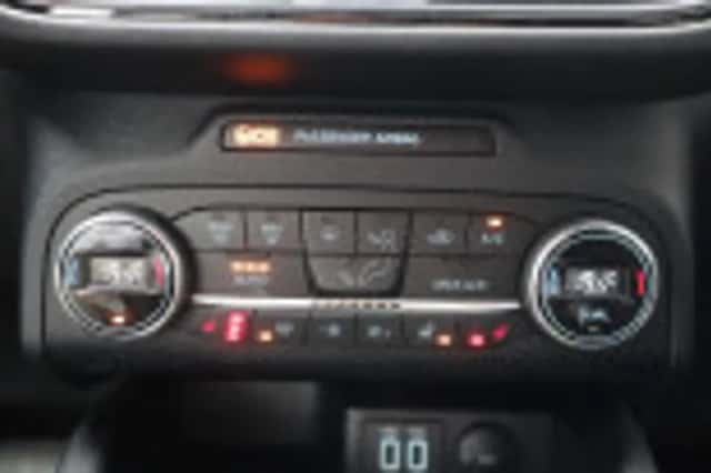 Ford Kuga (2021) thumbnail 69