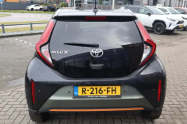 Toyota Aygo (2022) thumbnail 4