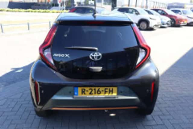 Toyota Aygo (2022) thumbnail 4