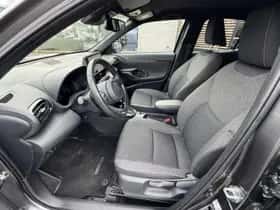 Toyota Yaris Cross (2025) thumbnail 19