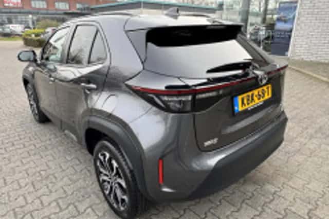 Toyota Yaris Cross (2025) thumbnail 3