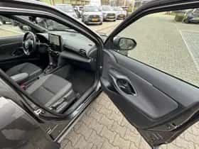 Toyota Yaris Cross (2025) thumbnail 23