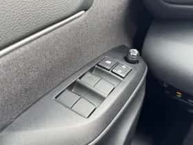 Toyota Yaris Cross (2025) thumbnail 28