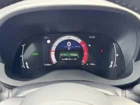 Toyota Yaris Cross (2025) thumbnail 31