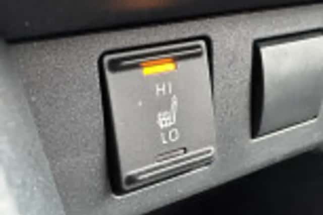 Toyota Yaris Cross (2025) thumbnail 64