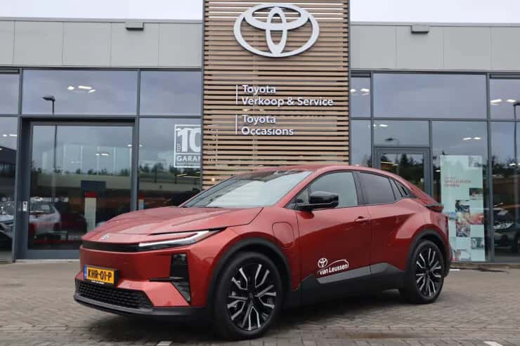 Toyota C hr (2026) — foto 1