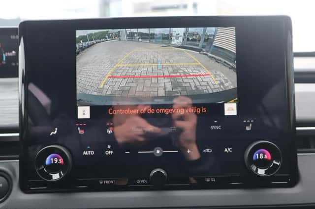 Toyota C hr (2026) thumbnail 39