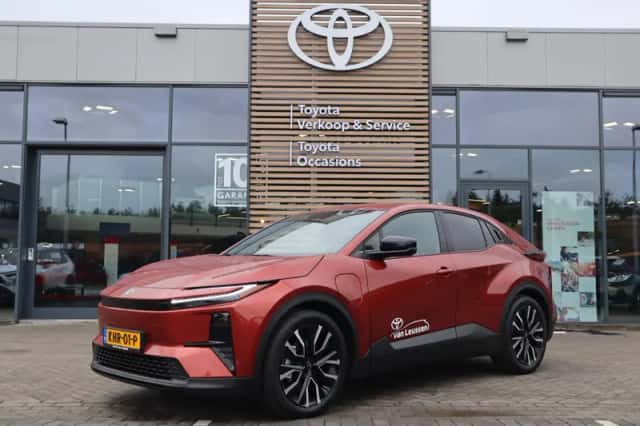 Toyota C hr (2026) thumbnail 7