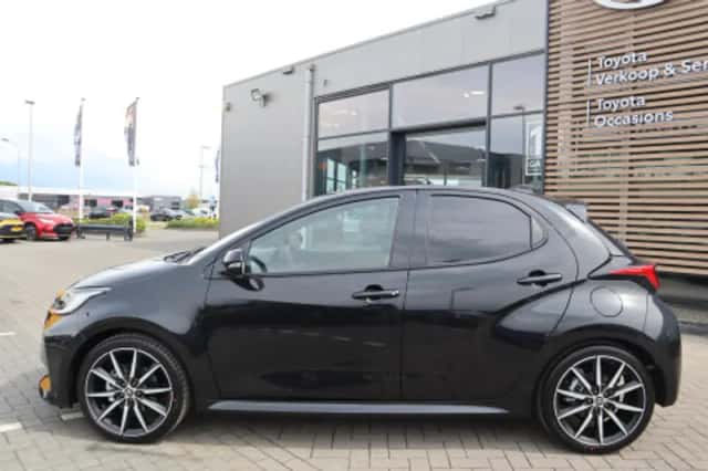 Toyota Yaris (2026) thumbnail 2