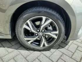 Toyota Yaris (2025) thumbnail 9