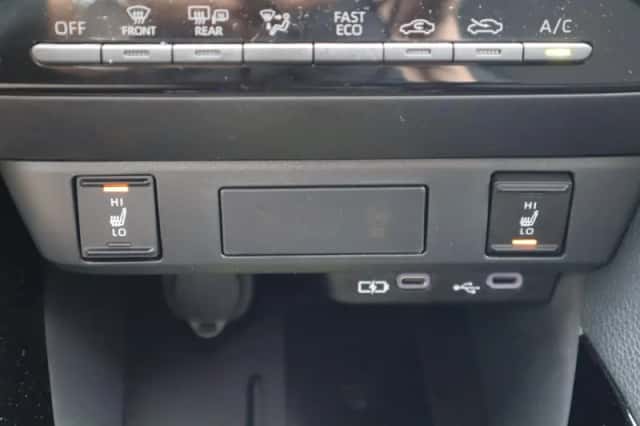 Toyota Yaris (2025) thumbnail 36
