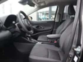 Toyota Yaris (2025) thumbnail 56